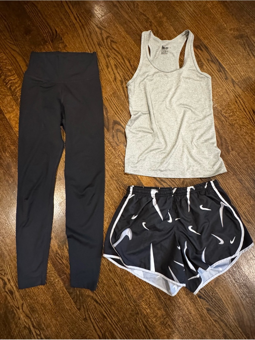 Nike Black Printed Running Shorts + Gray Tank + Black Leggings XS Bundle